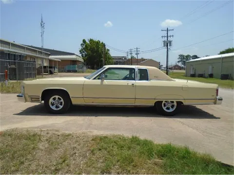 1976 Lincoln Continental Town Coupe