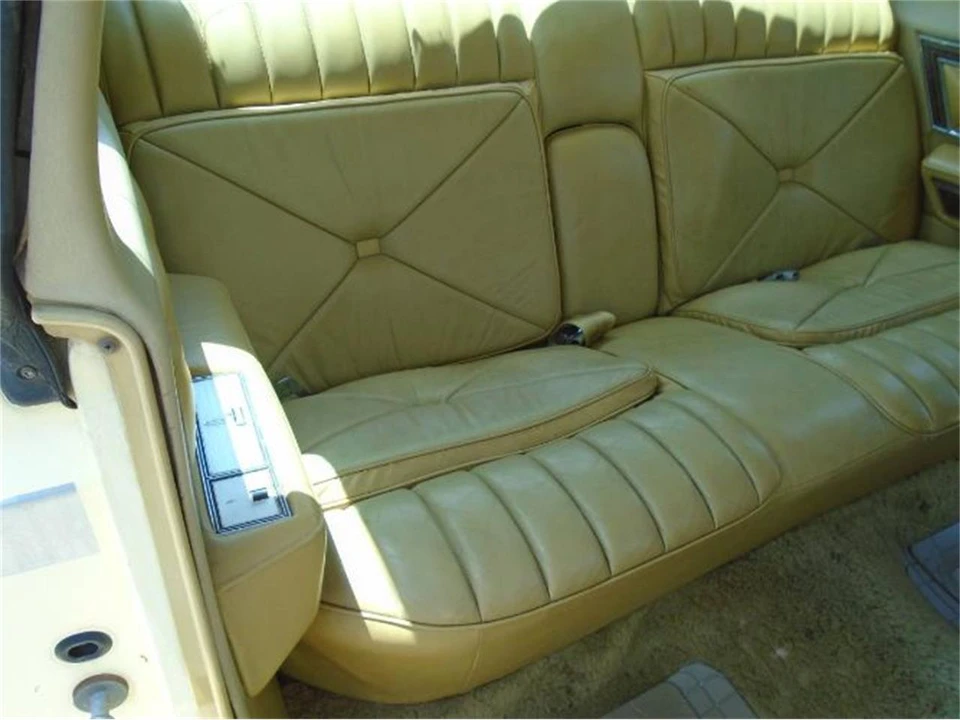 1976 Lincoln Continental 5th Gen - Image 9 of 25