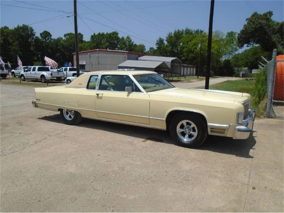 1976 Lincoln Continental 5th Gen - Image 19 of 25
