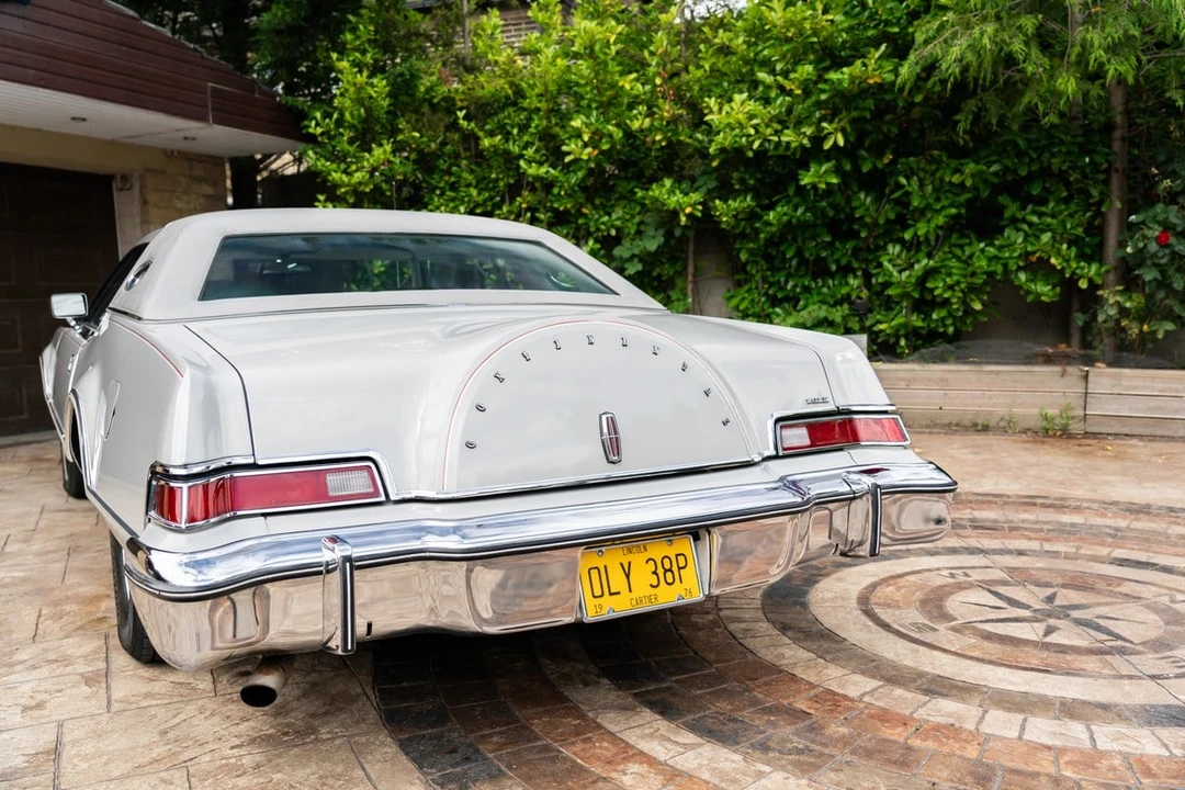 1976 Lincoln Continental 5th Gen - Image 17 of 30