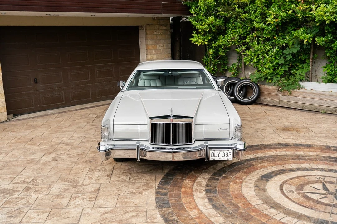 1976 Lincoln Continental 5th Gen - Image 16 of 30