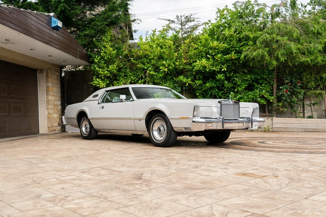 1976 Lincoln Continental 5th Gen - Image 6 of 30