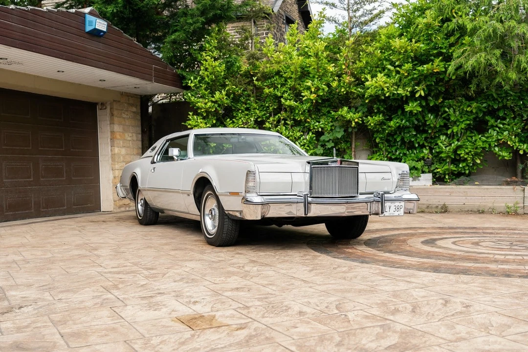 1976 Lincoln Continental 5th Gen - Image 3 of 30