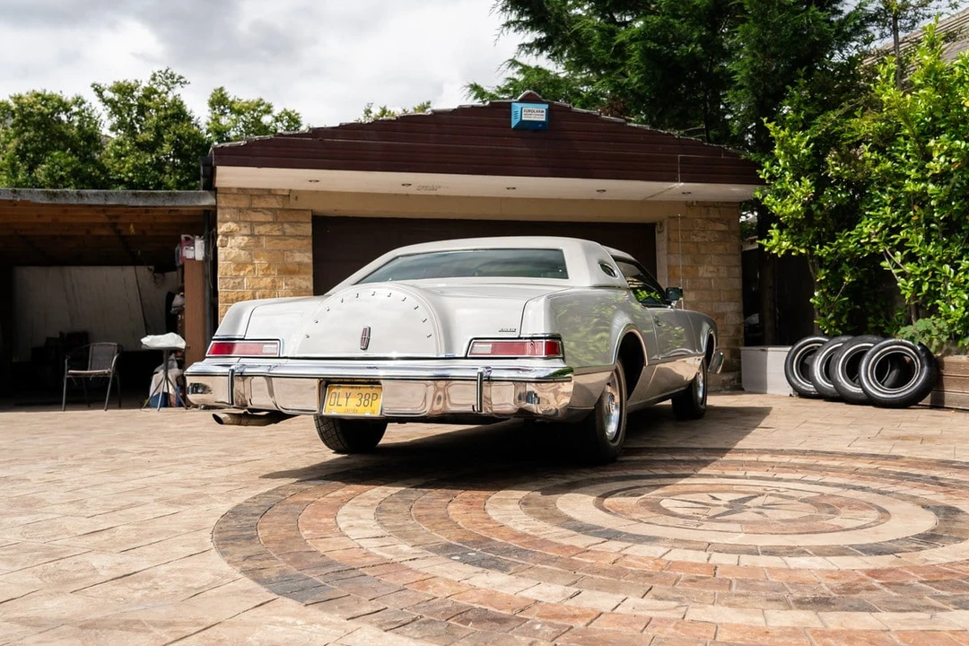 1976 Lincoln Continental 5th Gen - Image 9 of 30