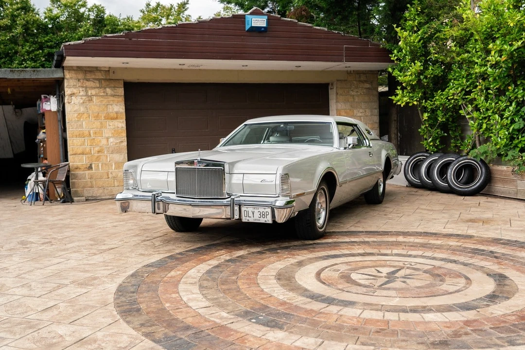 1976 Lincoln Continental 5th Gen - Image 2 of 30