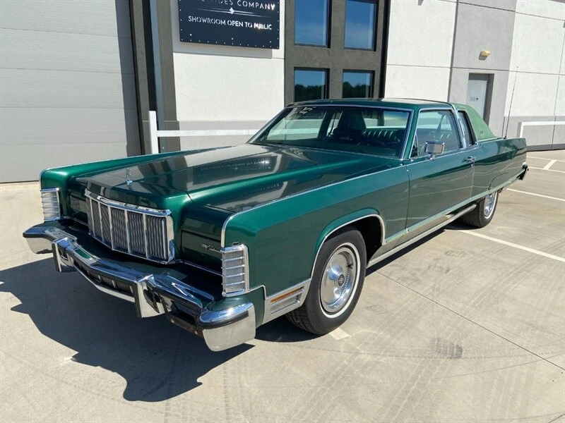 1976 Lincoln Continental 5th Gen - Image 2 of 31