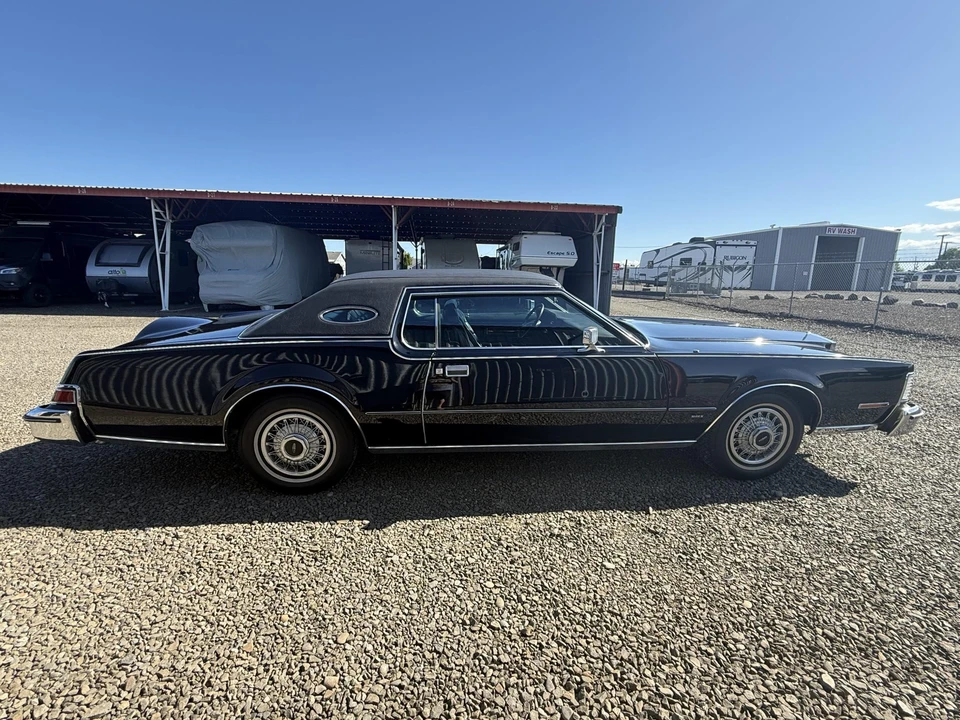 1976 Lincoln Continental Mark IV - Image 8 of 31
