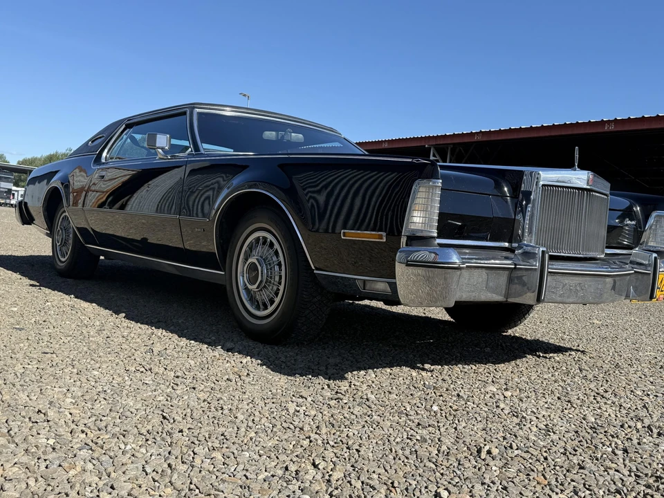 1976 Lincoln Continental Mark IV - Image 6 of 31
