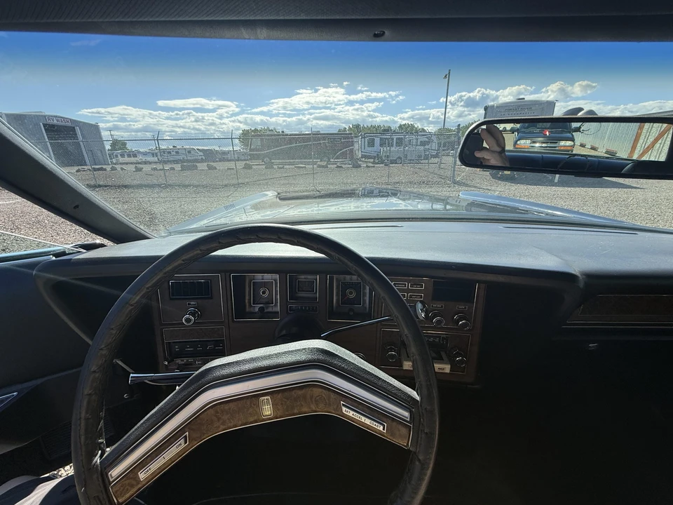 1976 Lincoln Continental Mark IV - Image 31 of 31