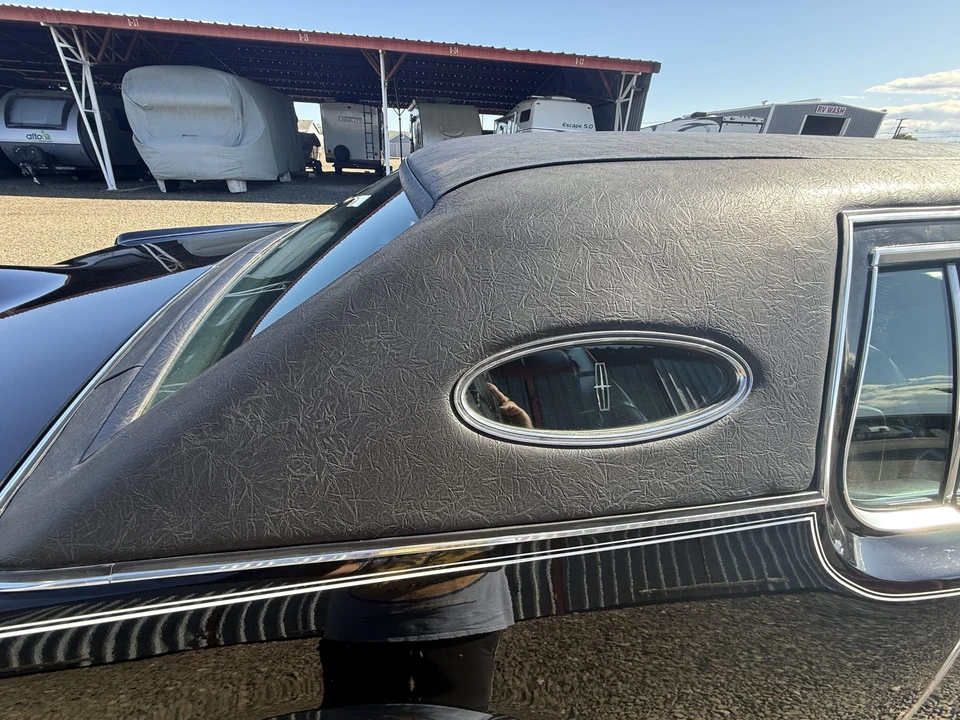 1976 Lincoln Continental Mark IV - Image 18 of 31