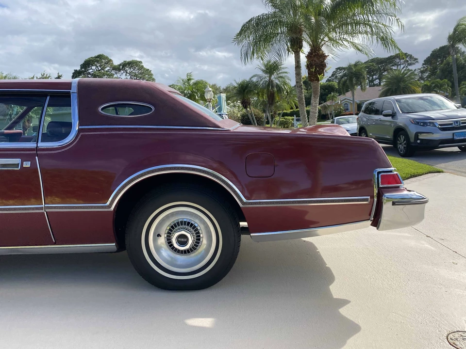 1976 Lincoln Continental 5th Gen - Image 12 of 31