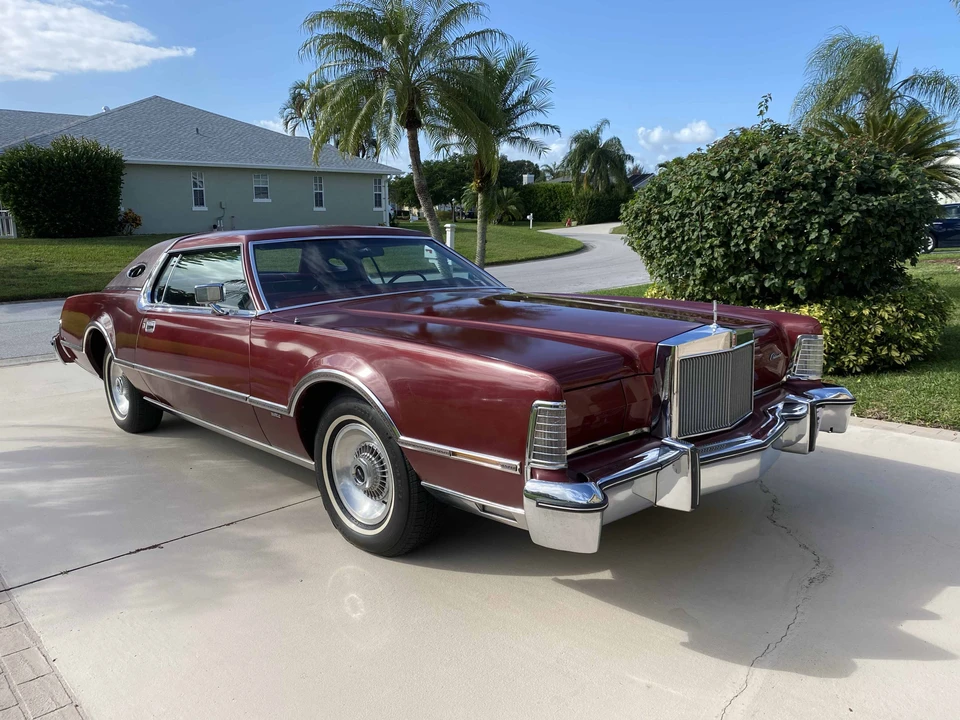 1976 Lincoln Continental 5th Gen - Image 3 of 31