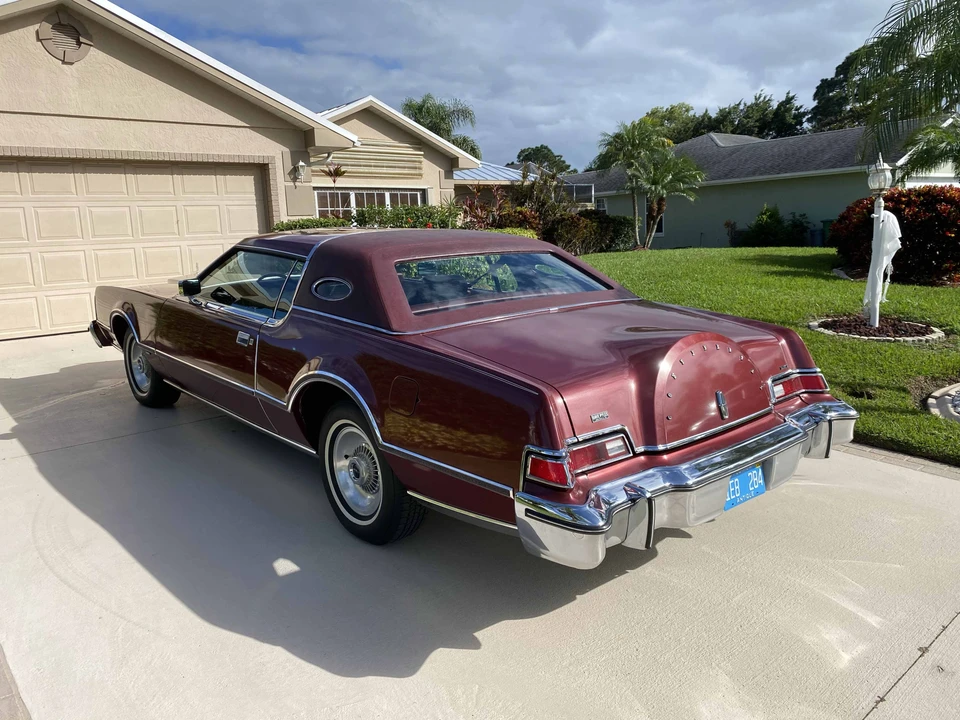 1976 Lincoln Continental 5th Gen - Image 7 of 31