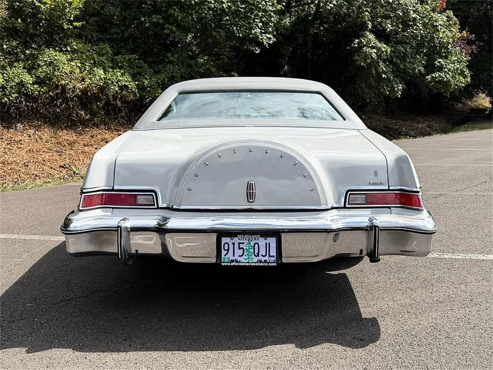 1976 Lincoln Continental Mark IV - Image 10 of 31