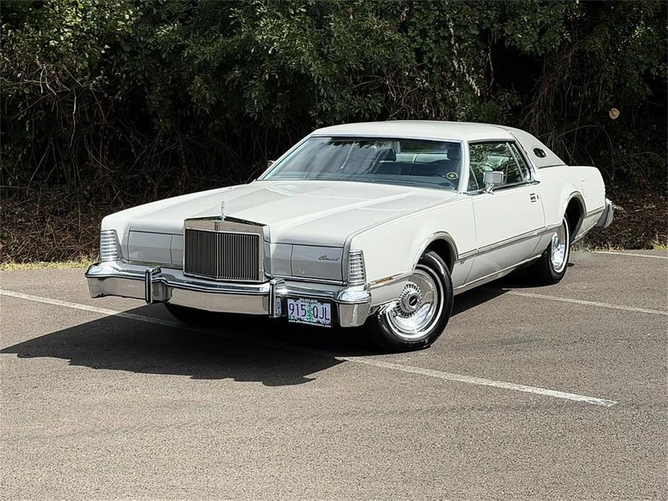 1976 Lincoln Continental Mark IV - Image 2 of 31