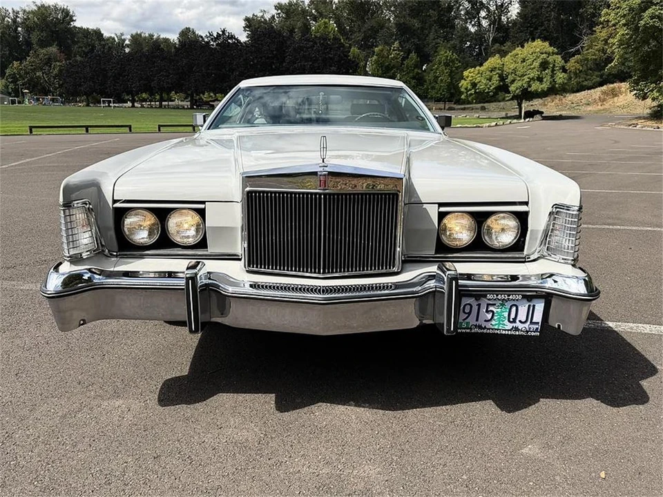 1976 Lincoln Continental Mark IV - Image 15 of 31