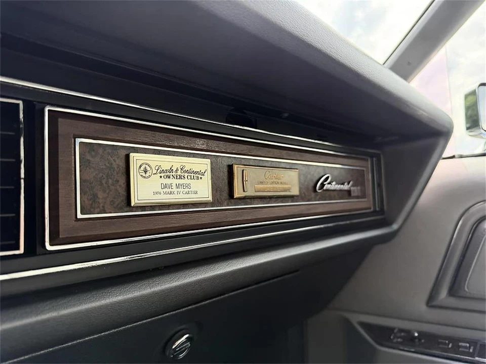 1976 Lincoln Continental Mark IV - Image 28 of 31