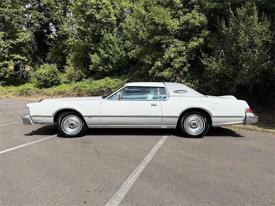 1976 Lincoln Continental Mark IV - Image 8 of 31
