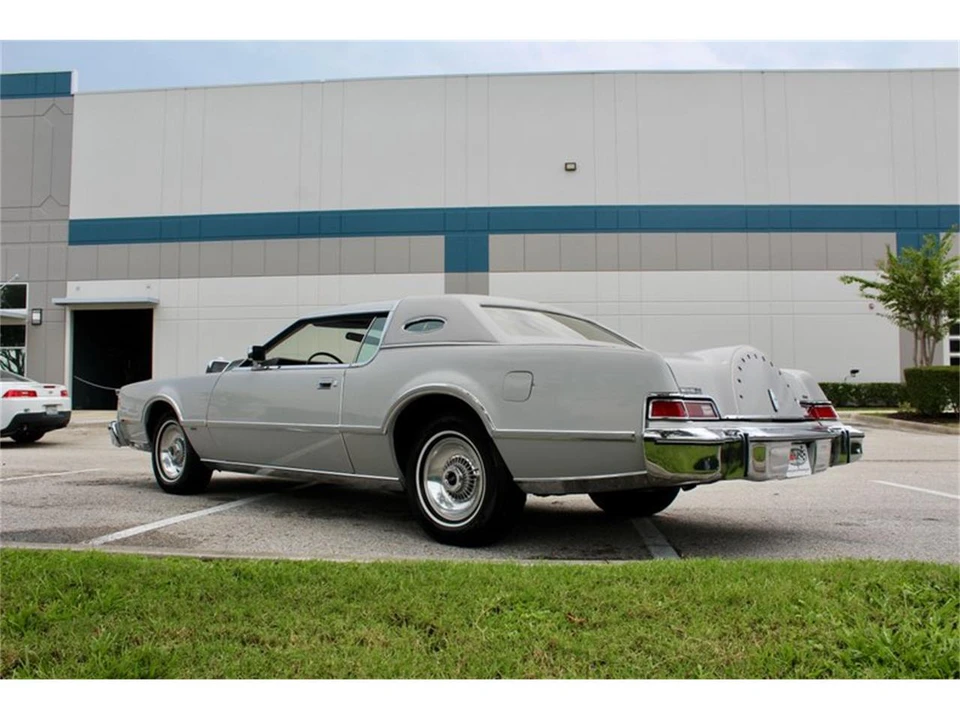 1976 Lincoln Continental Mark IV - Image 13 of 31
