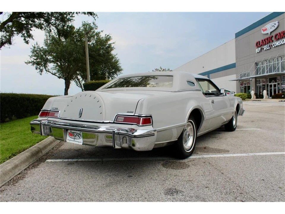 1976 Lincoln Continental Mark IV - Image 16 of 31