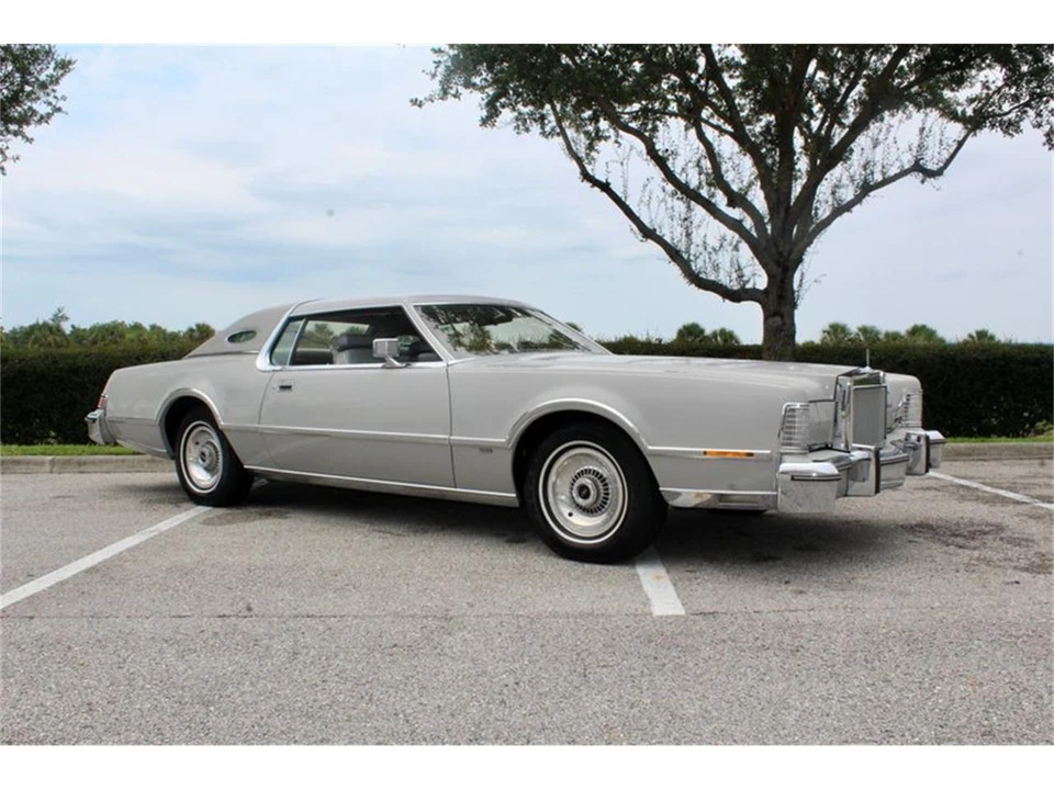 1976 Lincoln Continental Mark IV - Image 4 of 31