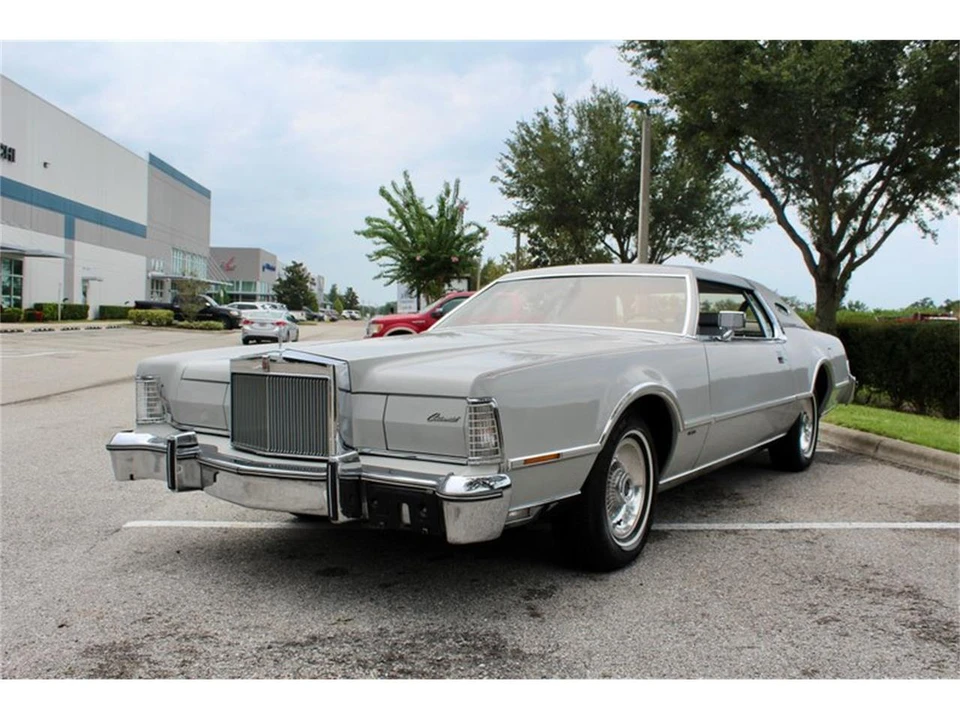 1976 Lincoln Continental Mark IV - Image 8 of 31