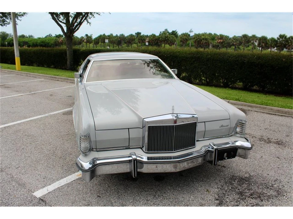 1976 Lincoln Continental Mark IV - Image 23 of 31