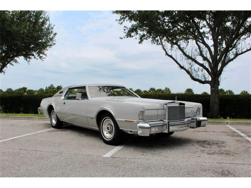 1976 Lincoln Continental Mark IV - Image 5 of 31