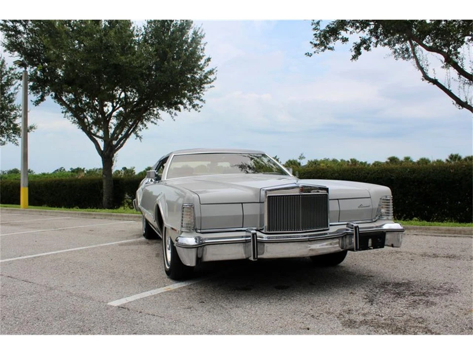 1976 Lincoln Continental Mark IV - Image 6 of 31