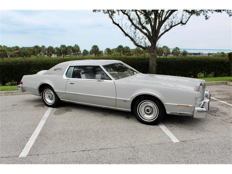 1976 Lincoln Continental Mark IV - Image 21 of 31