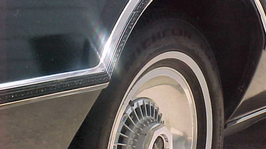 1976 Lincoln Continental Mark IV - Image 13 of 29