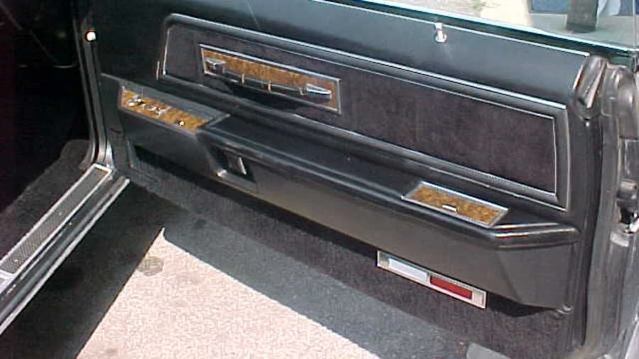 1976 Lincoln Continental Mark IV - Image 22 of 29