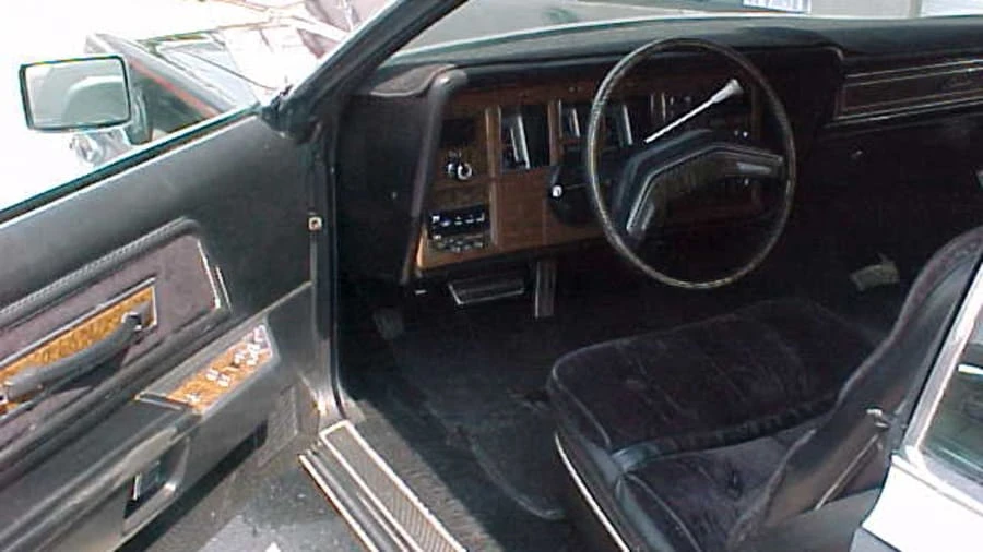 1976 Lincoln Continental Mark IV - Image 3 of 29