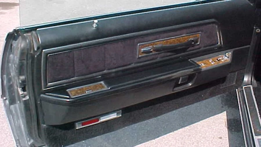 1976 Lincoln Continental Mark IV - Image 21 of 29