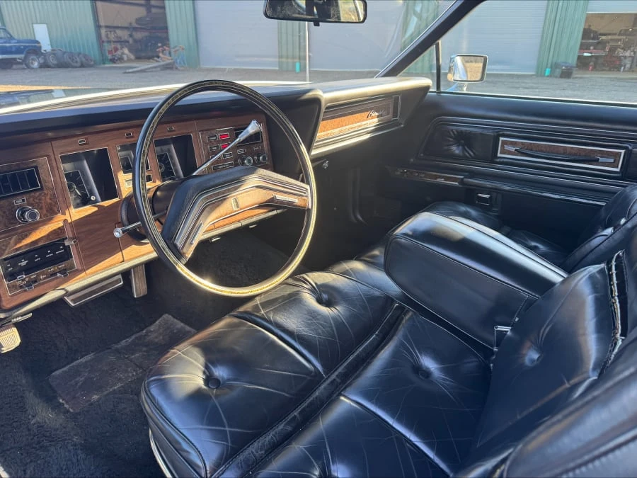 1976 Lincoln Continental Mark IV - Image 11 of 14
