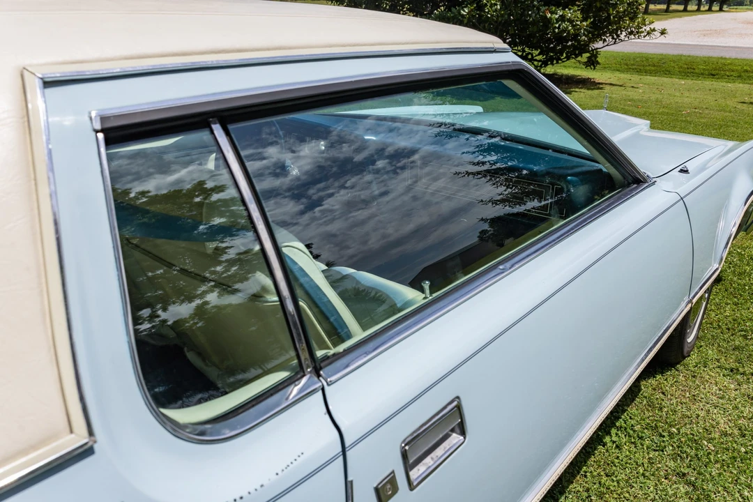 1976 Lincoln Continental Mark IV - Image 26 of 31