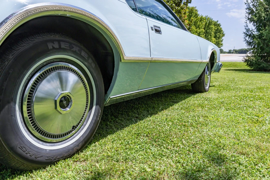1976 Lincoln Continental Mark IV - Image 21 of 31