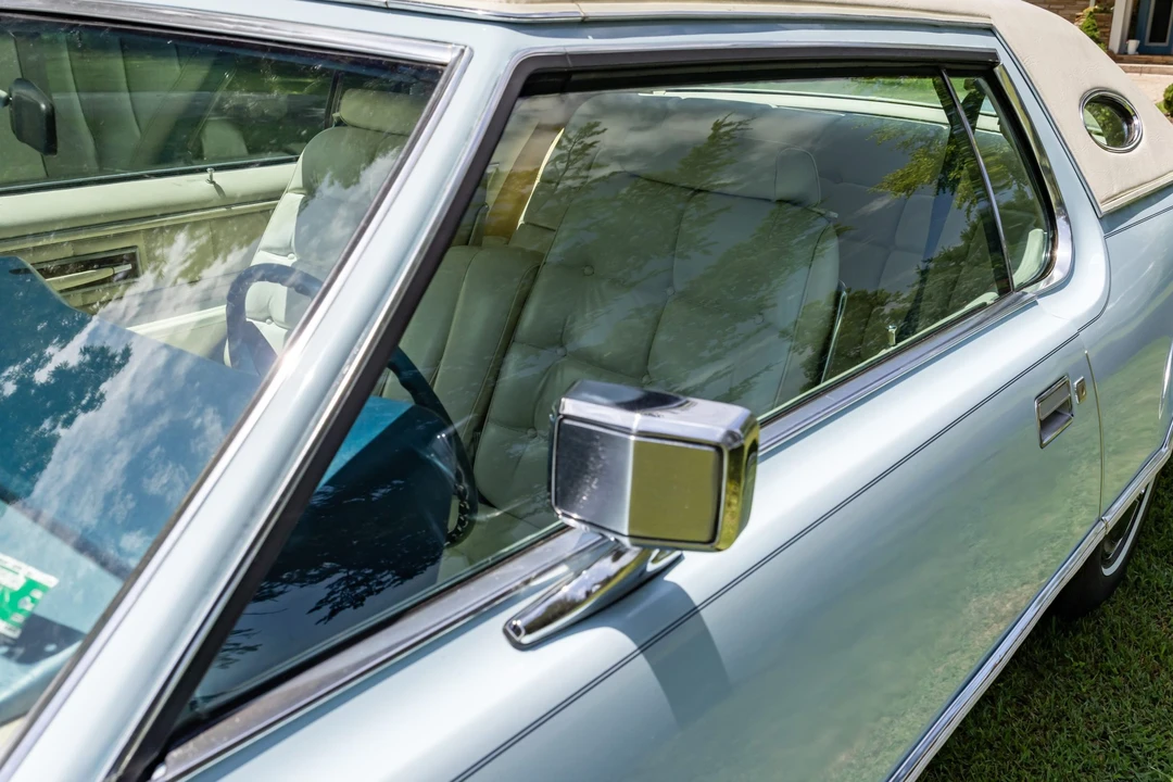 1976 Lincoln Continental Mark IV - Image 27 of 31