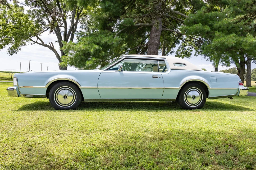 1976 Lincoln Continental Mark IV - Image 11 of 31