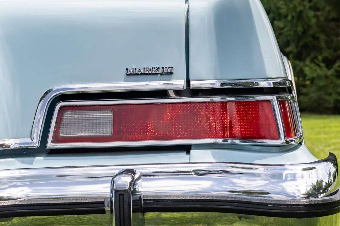 1976 Lincoln Continental Mark IV - Image 16 of 31
