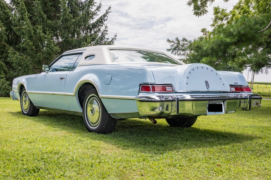 1976 Lincoln Continental Mark IV - Image 9 of 31