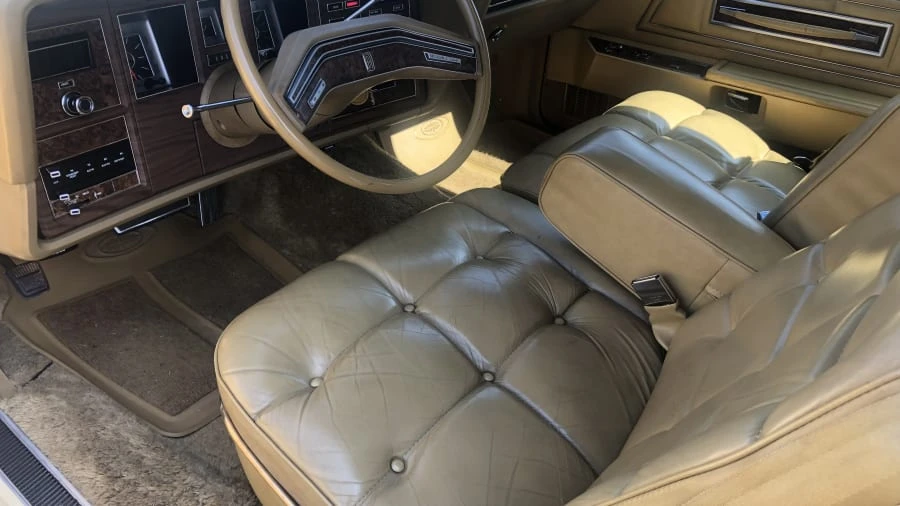 1976 Lincoln Continental Mark IV - Image 2 of 8