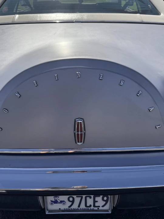 1976 Lincoln Continental Mark IV - Image 17 of 21