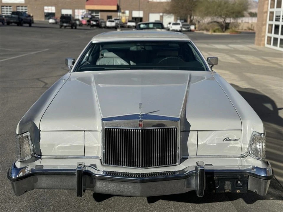 1976 Lincoln Continental Mark IV - Image 11 of 31