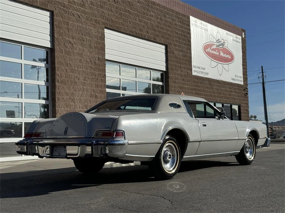 1976 Lincoln Continental Mark IV - Image 4 of 31