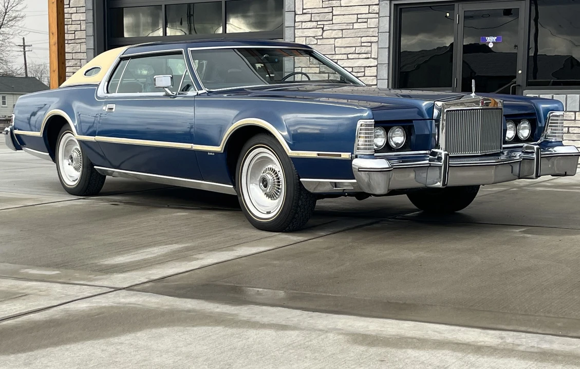 1976 Lincoln Continental Mark IV - Image 2 of 31