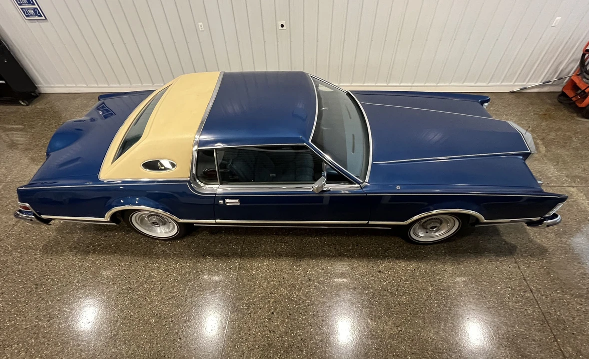 1976 Lincoln Continental Mark IV - Image 13 of 31