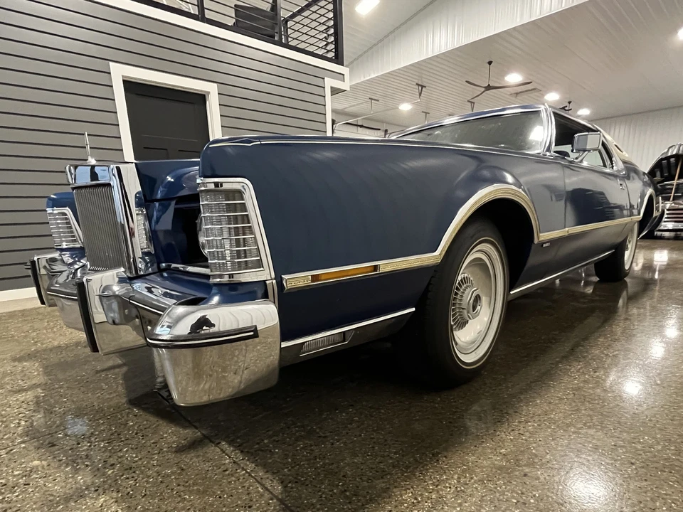1976 Lincoln Continental Mark IV - Image 18 of 31