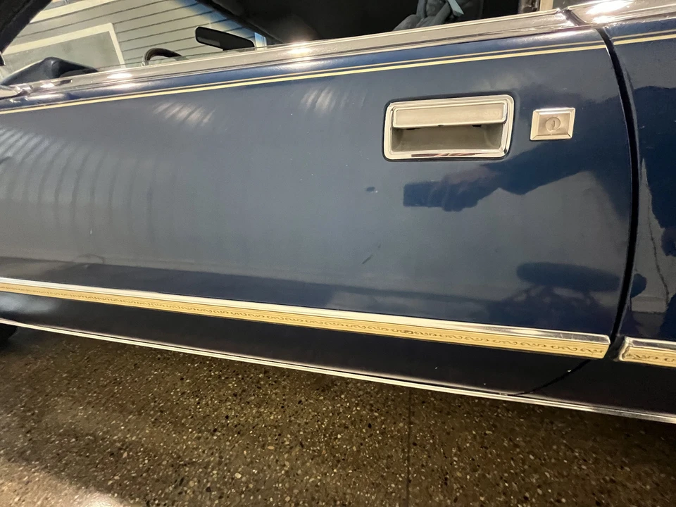 1976 Lincoln Continental Mark IV - Image 24 of 31