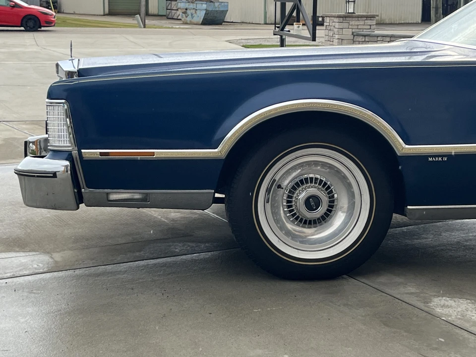 1976 Lincoln Continental Mark IV - Image 19 of 31